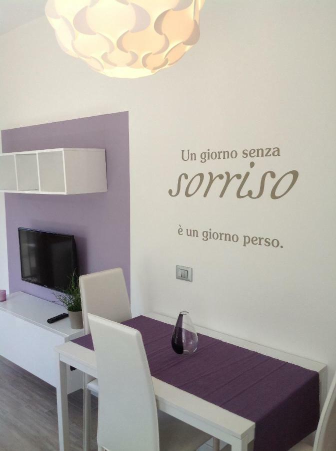 Appartamento Elisa 50M Trenino Rosso Тирано Екстериор снимка