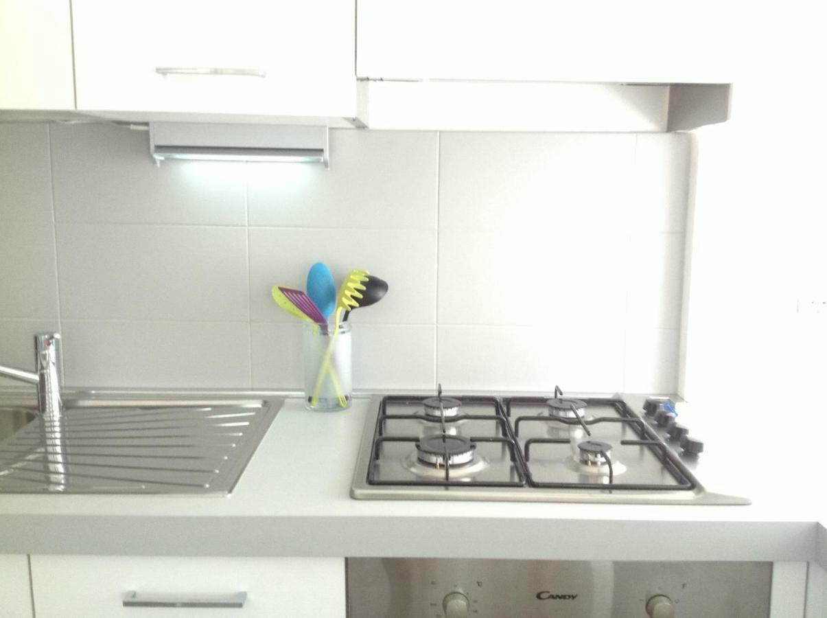 Appartamento Elisa 50M Trenino Rosso Тирано Екстериор снимка